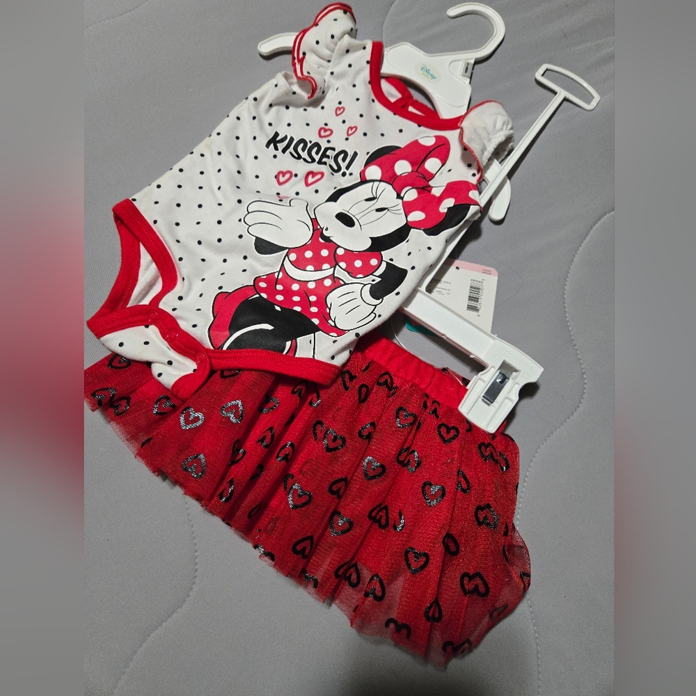 Disney Baby Minnie Mouse Polka Dot 0/3 Month Outfit